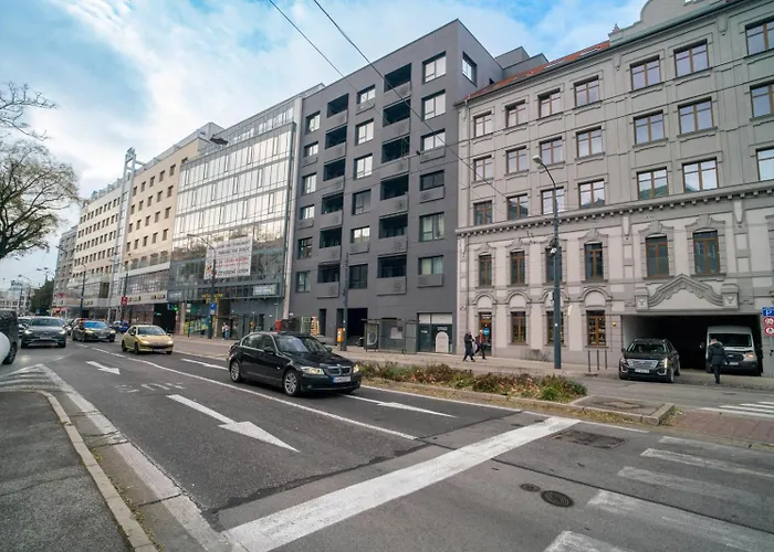 Unforgettable Old Town * براتسيلافا